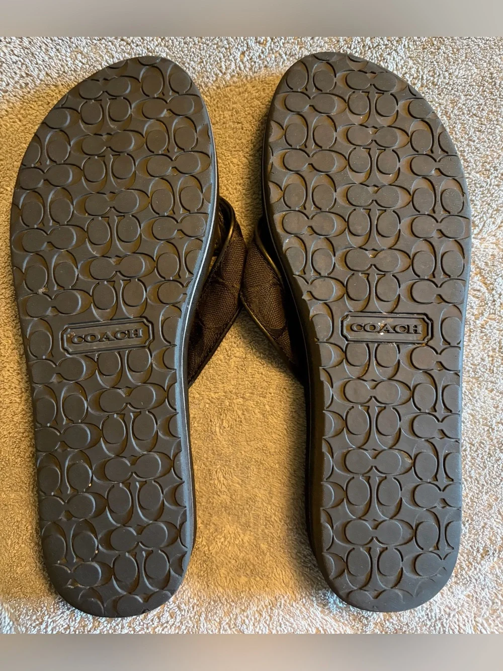 Coach 8B Jolie flip flops